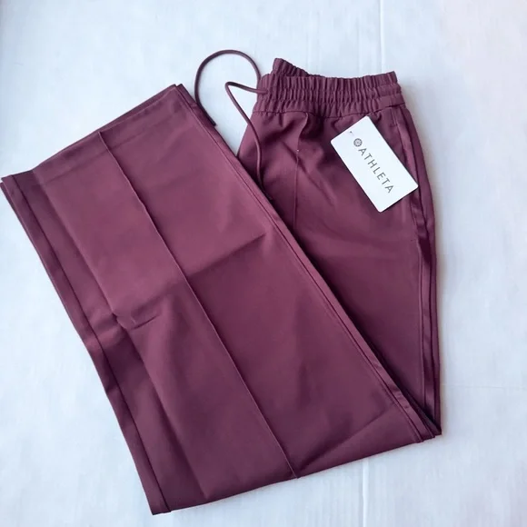 Athleta New Endeavor High Rise Relaxed Pant
Cherrywood Brown Women's Size S NWT - Picture 12 of 16